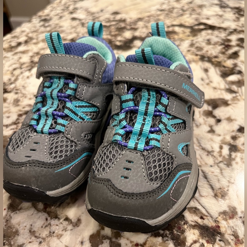 Merrell Size 6M Eur 22 Baby Toddler Trail Chaser Hiking Shoe. Gently Used